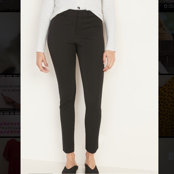 Old Navy Pants - Old Navy black mid rise pixie pants
